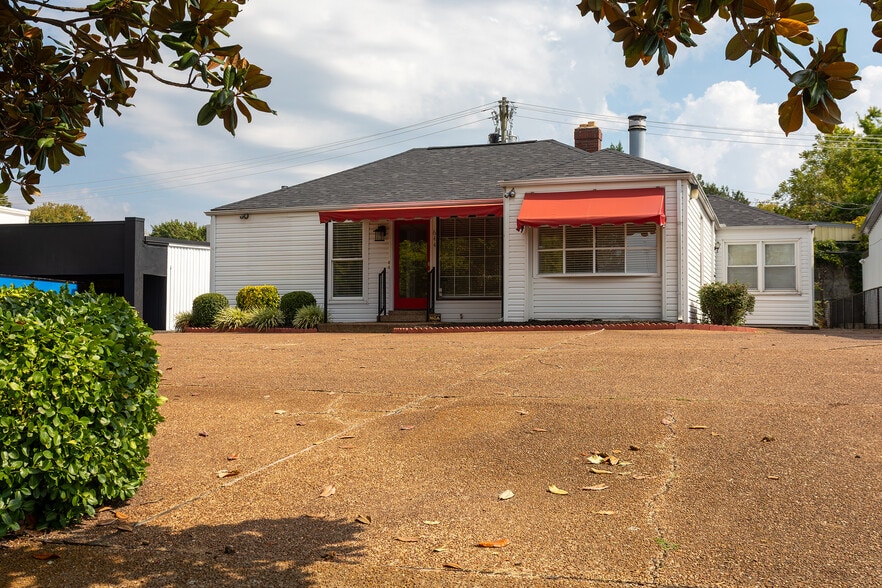 644 W Iris Dr, Nashville, TN for lease - Building Photo - Image 2 of 16
