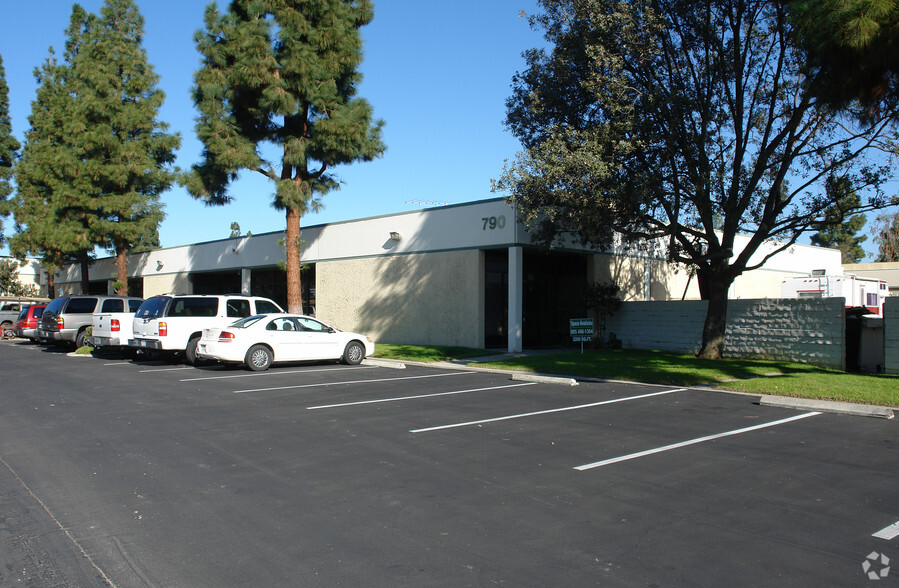 755 Lakefield Rd, Westlake Village, CA for lease - Primary Photo - Image 1 of 27