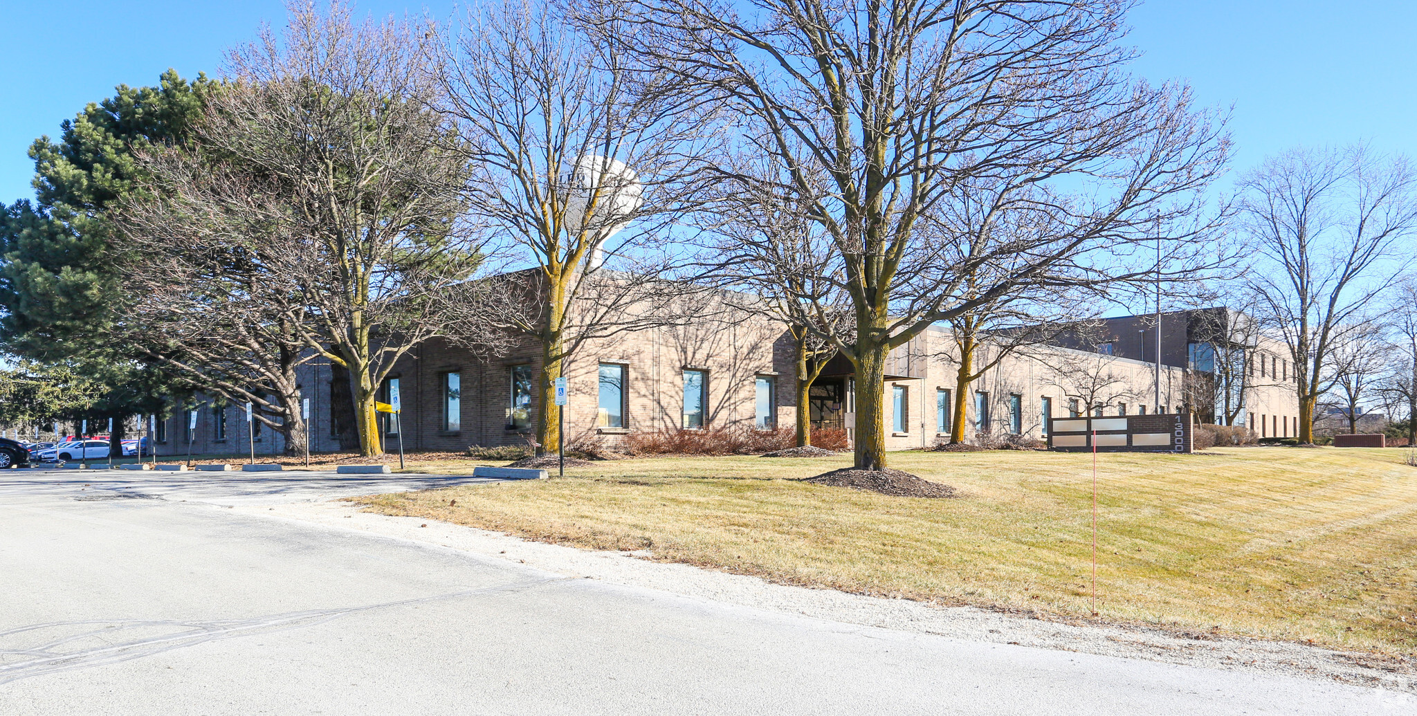 13000 W Silver Spring Rd, Butler, WI for lease Primary Photo- Image 1 of 14