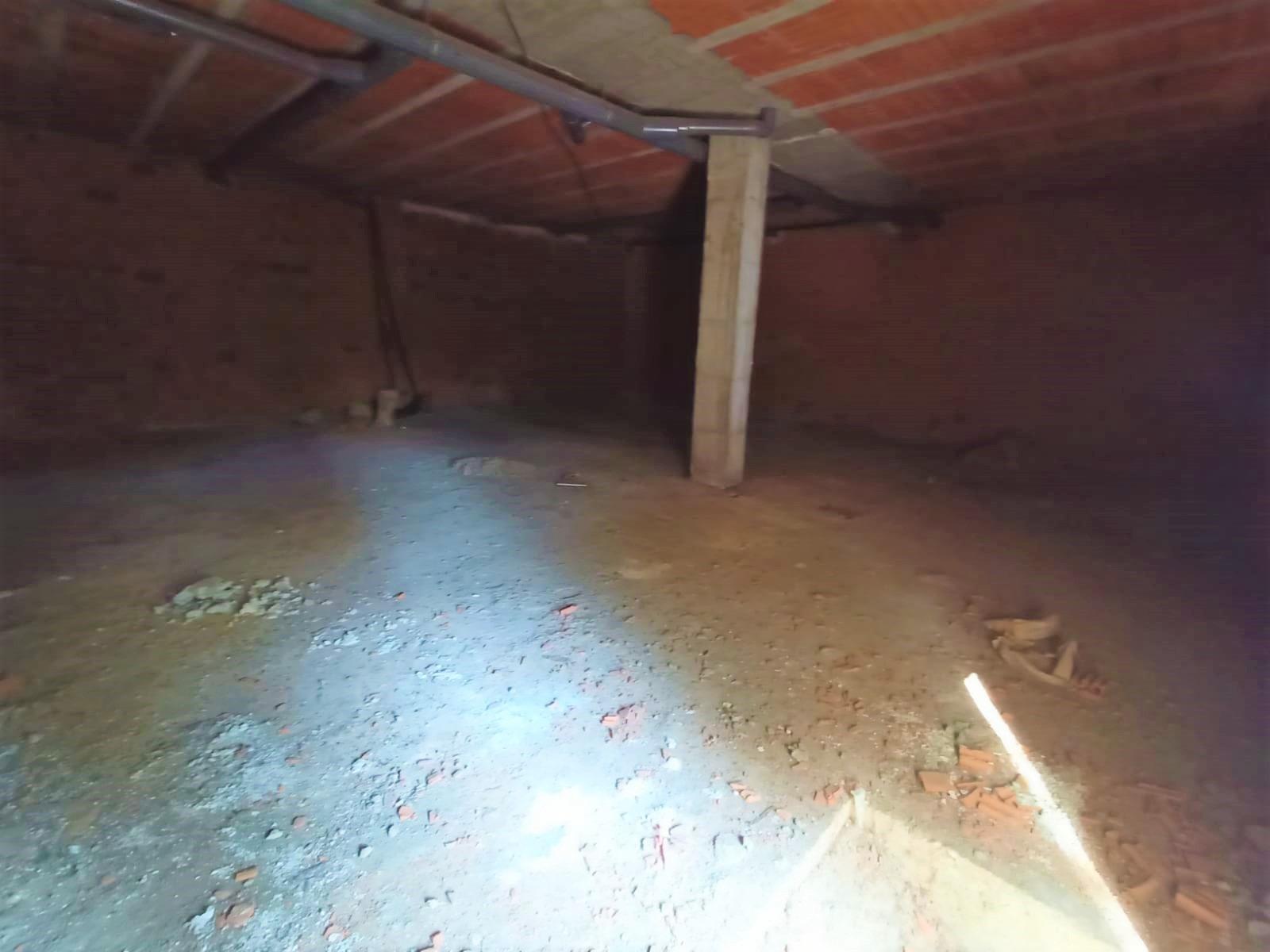 Retail in Cáceres, Cáceres for lease Building Photo- Image 1 of 2