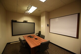 2000 S 44th St, Fargo, ND for lease Interior Photo- Image 2 of 5