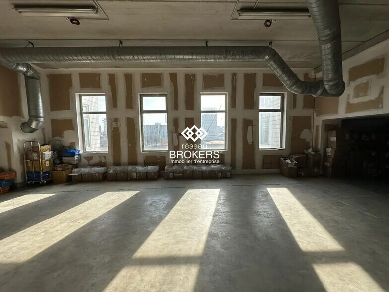 Industrial in Ivry-sur-Seine for lease - Building Photo - Image 2 of 6