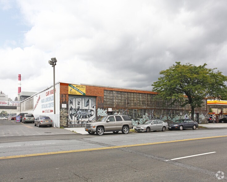 1306 38th Ave, Long Island City, NY for sale - Primary Photo - Image 1 of 1