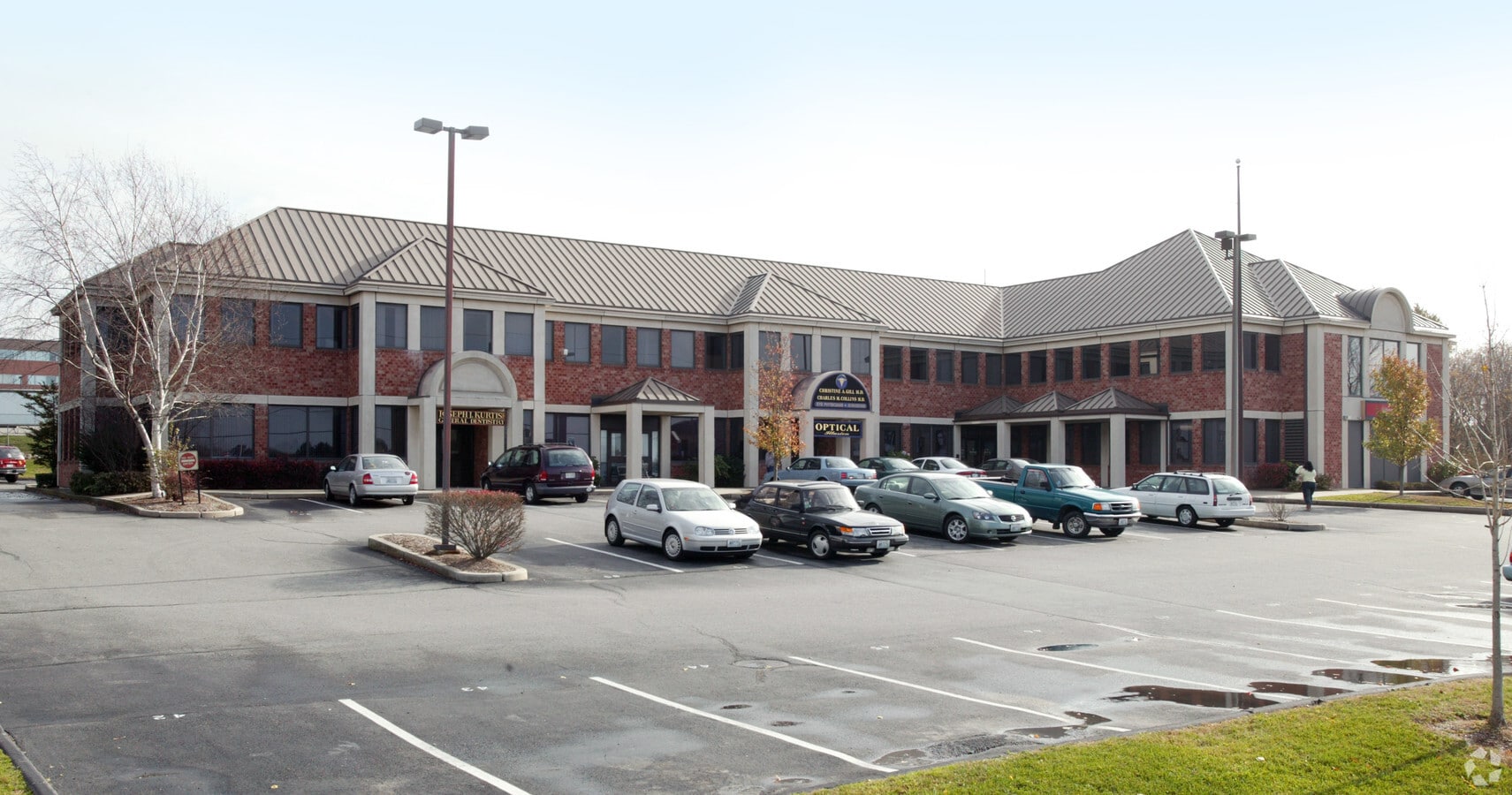 42 Valley Rd, Middletown, RI 02842