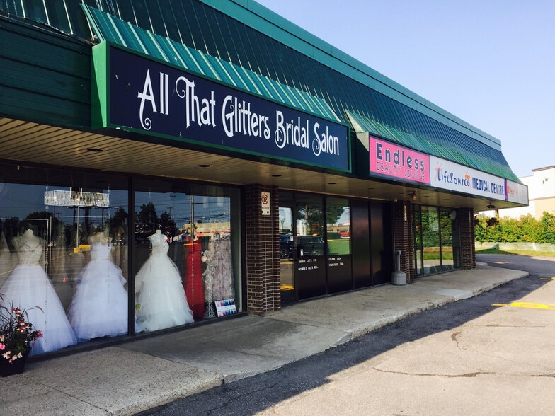 2130 Robertson Rd, Ottawa, ON for lease - Building Photo - Image 2 of 5