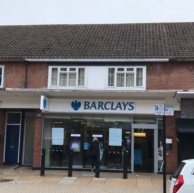 140 The Broadway, Southend On Sea for sale Primary Photo- Image 1 of 1