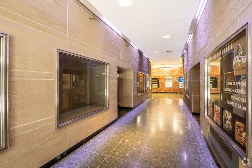 390-400 Boul De Maisonneuve O, Montréal, QC for lease - Lobby - Image 2 of 4