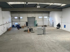 Flex in SAINT-OUEN-L'AUMONE for lease Building Photo- Image 2 of 3