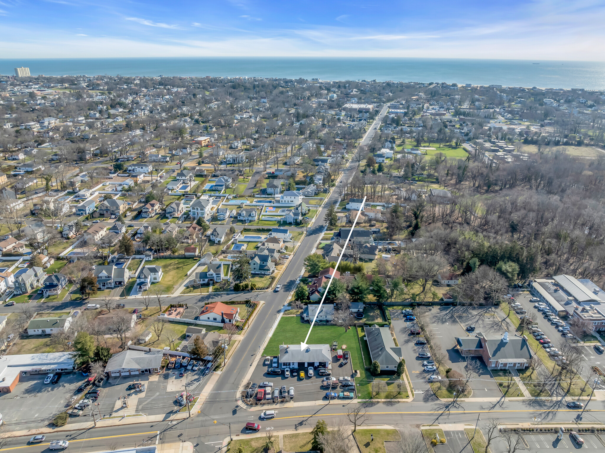 207 Monmouth Rd, Oakhurst, NJ for sale Building Photo- Image 1 of 15