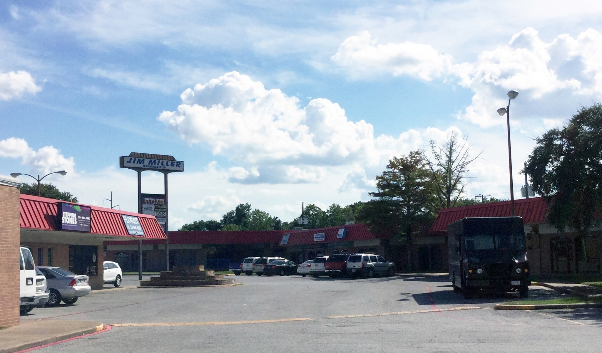 5409-5425 N Jim Miller Rd, Dallas, TX for sale Building Photo- Image 1 of 1