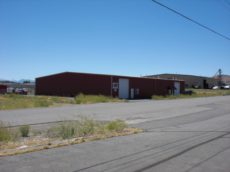 15 Industrial Pky, Mound House, NV for lease - Building Photo - Image 3 of 15