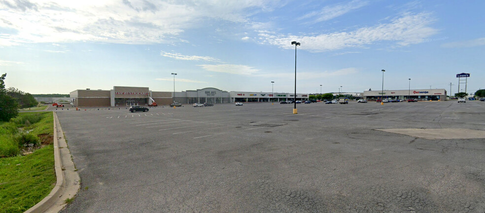 520 George Nigh Hwy, Mcalester, OK for lease - Building Photo - Image 2 of 6