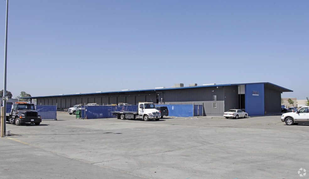 2348 Industrial Pky W, Hayward, CA for lease - Building Photo - Image 3 of 10