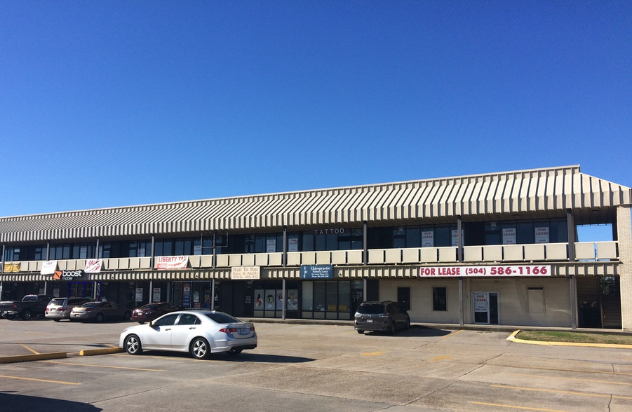 7040-7094 Read Blvd, New Orleans, LA for lease - Building Photo - Image 3 of 5