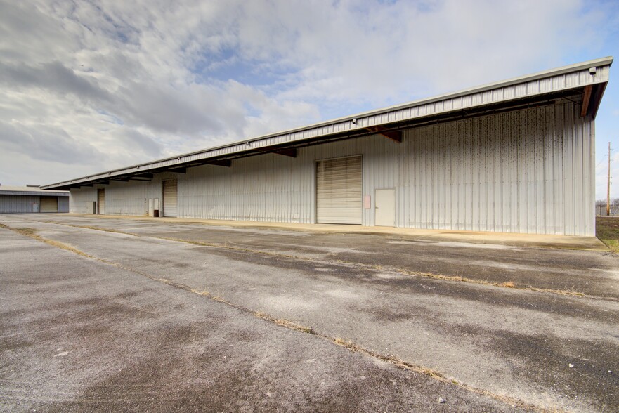 24895 N Gin St, Belle Mina, AL for lease - Building Photo - Image 2 of 11