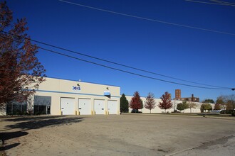 2700 W Roosevelt Rd, Chicago, IL for lease Building Photo- Image 1 of 6