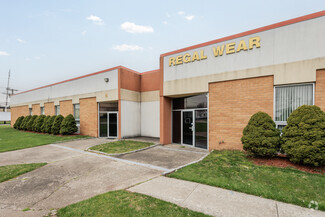 More details for 15 Triangle Blvd, Carlstadt, NJ - Industrial for Lease