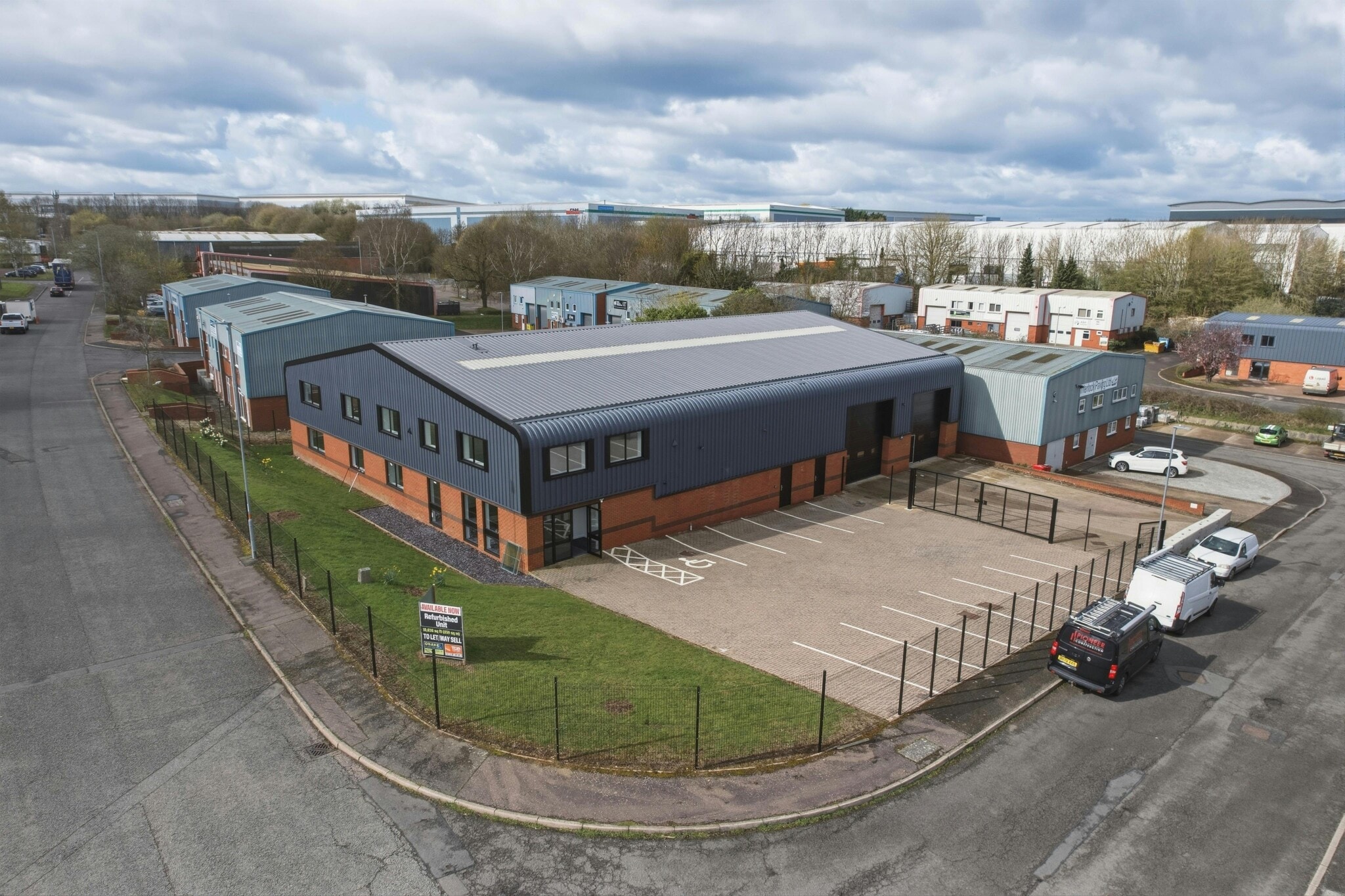 Whittle Clos, Daventry for lease Building Photo- Image 1 of 11