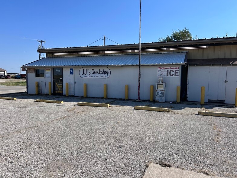 614 N Central Ave, Billings, OK for sale - Building Photo - Image 1 of 16