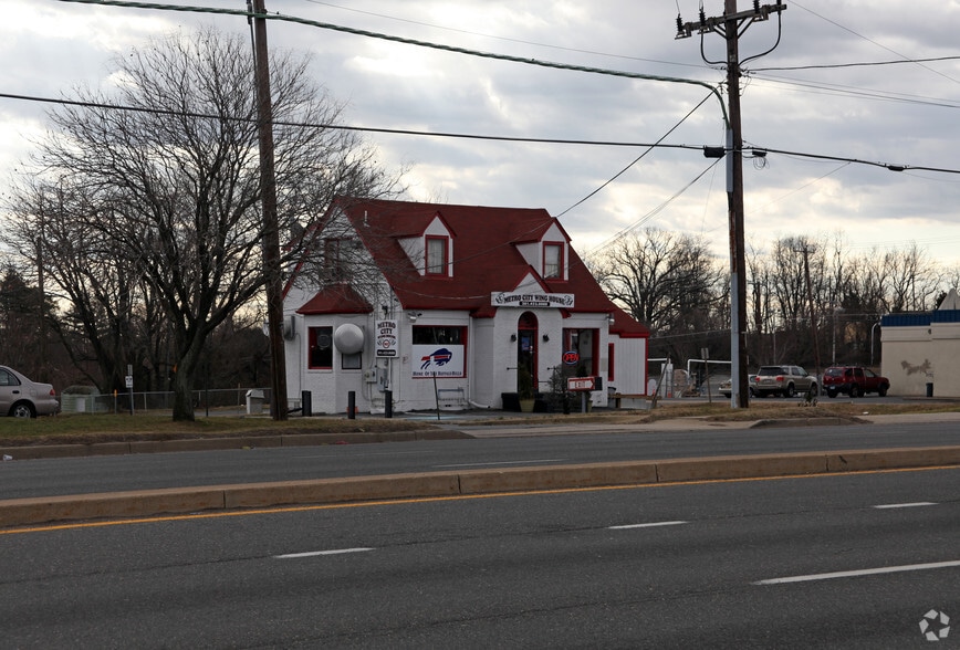 4404 St Barnabas Rd, Temple Hills, MD for sale - Primary Photo - Image 1 of 1
