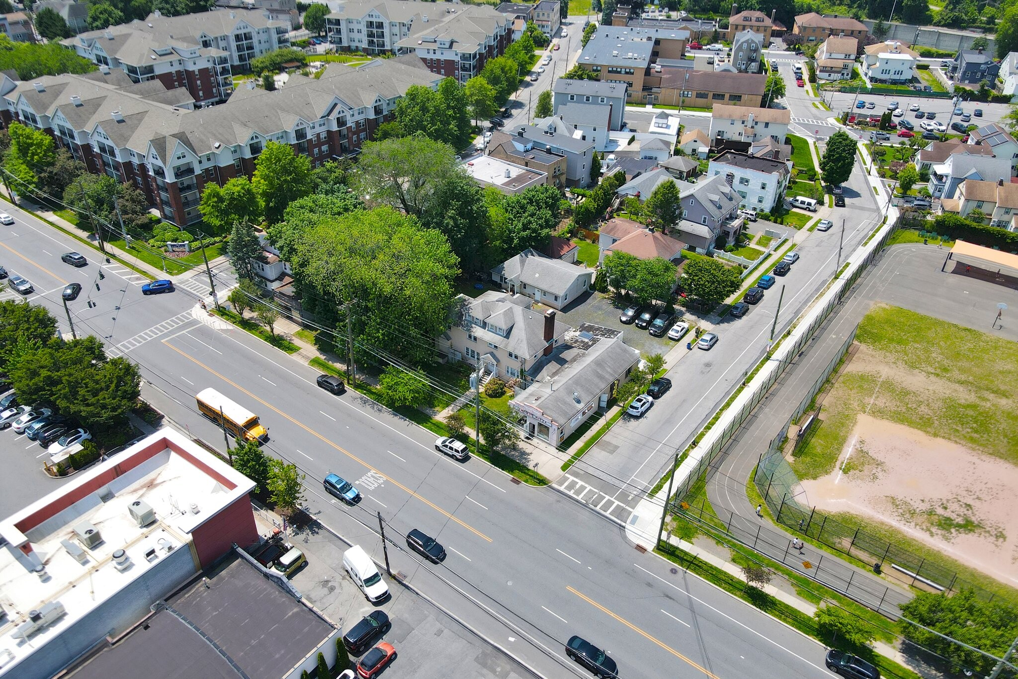 818-822 Mamaroneck Avenue portfolio of 2 properties for sale on LoopNet.com Building Photo- Image 1 of 40