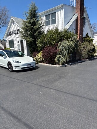More details for 1 Detroit Rd, Huntington Station, NY - Office for Lease