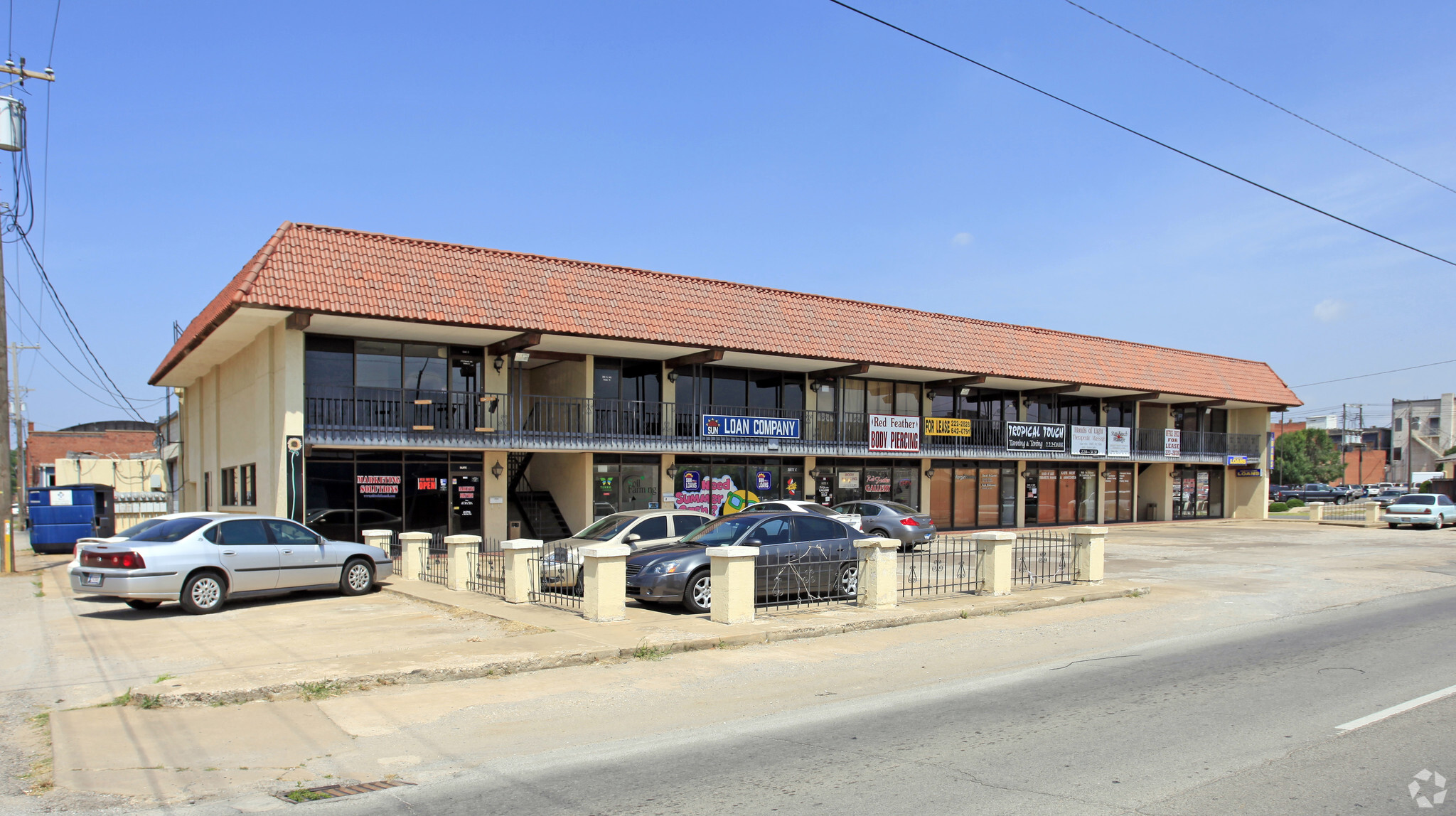 210 S 4th St, Chickasha, OK for lease Primary Photo- Image 1 of 23