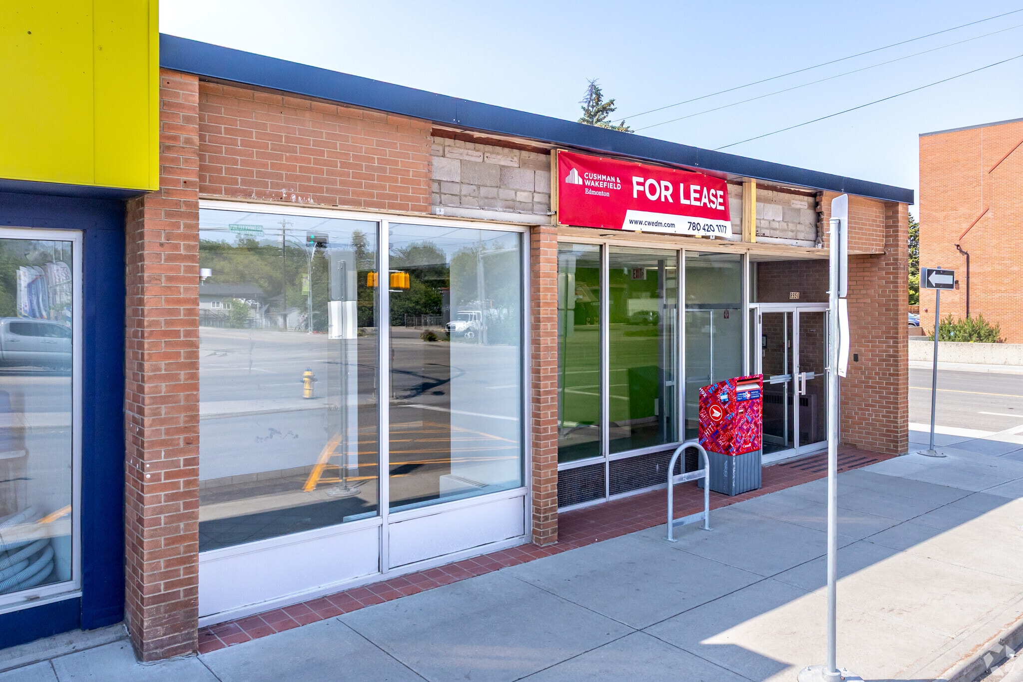 8951 82nd Ave NW, Edmonton, AB for lease Primary Photo- Image 1 of 3