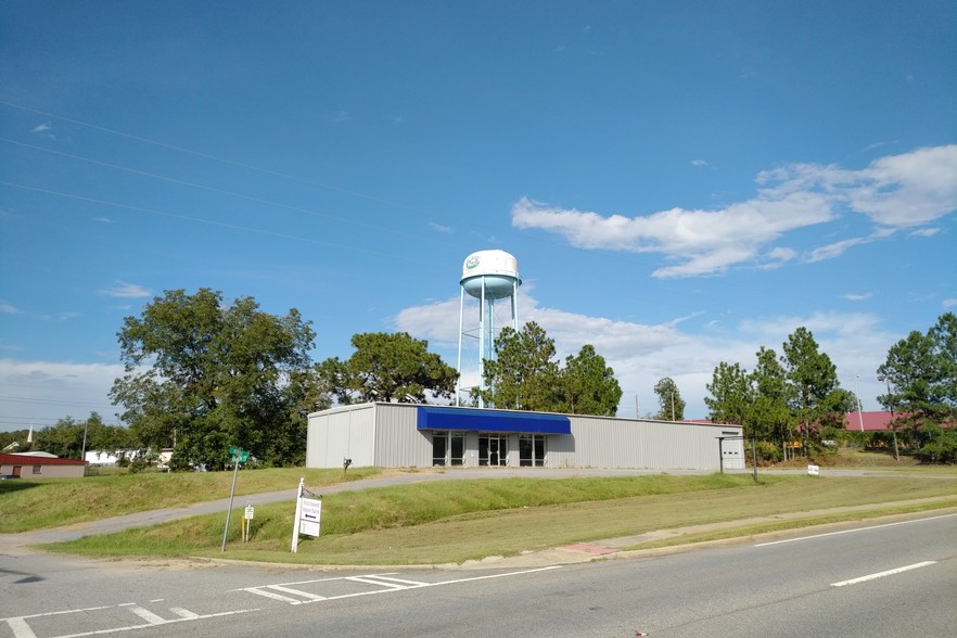 901 E Franklin St, Sylvester, GA for sale - Building Photo - Image 1 of 1