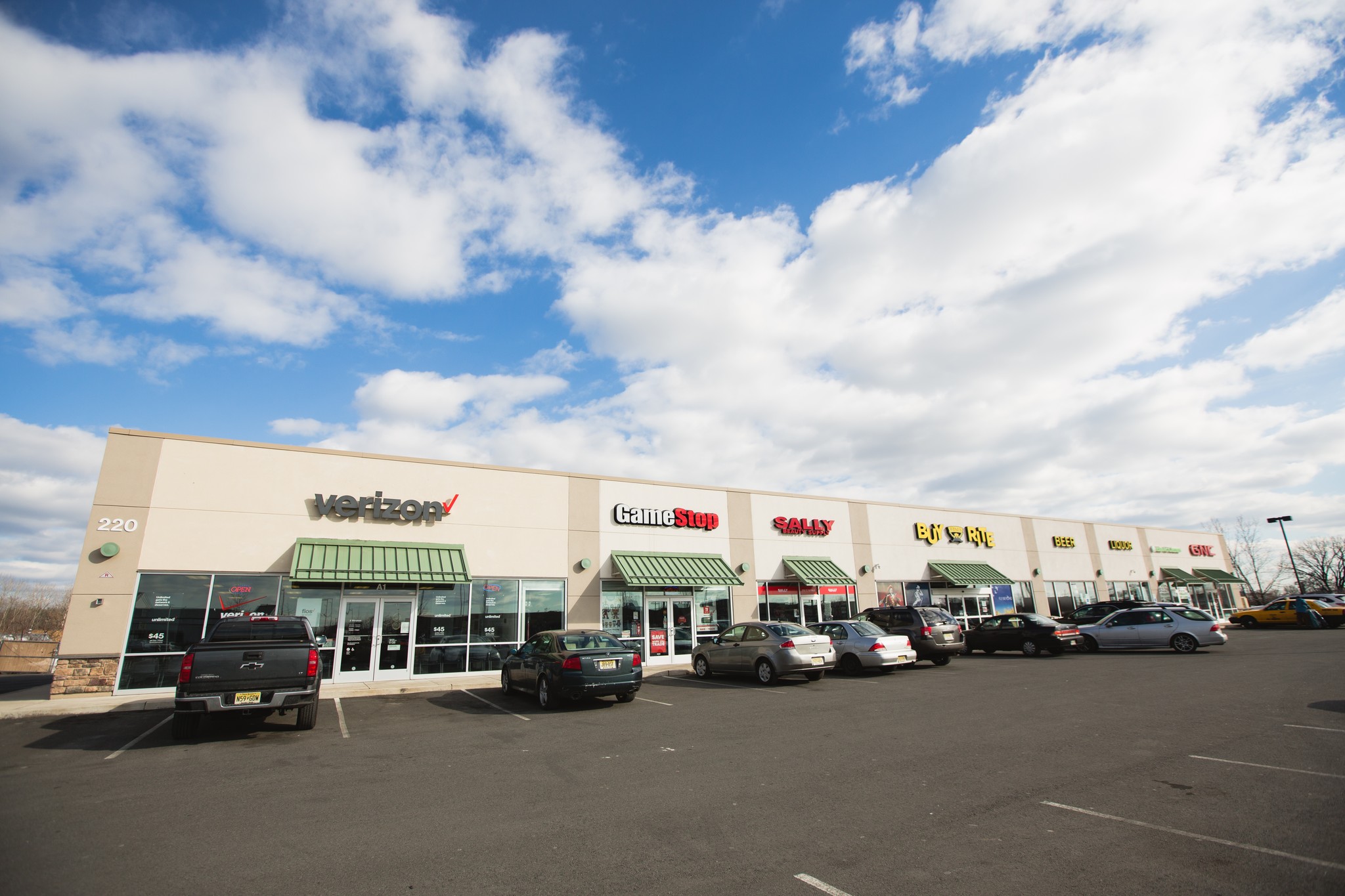 200-220 Harrison Ave, Kearny, NJ for lease Building Photo- Image 1 of 3