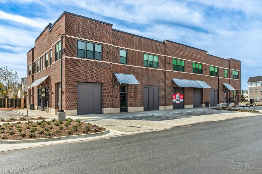 825 S Donaghey Ave, Conway, AR for lease - Primary Photo - Image 1 of 9