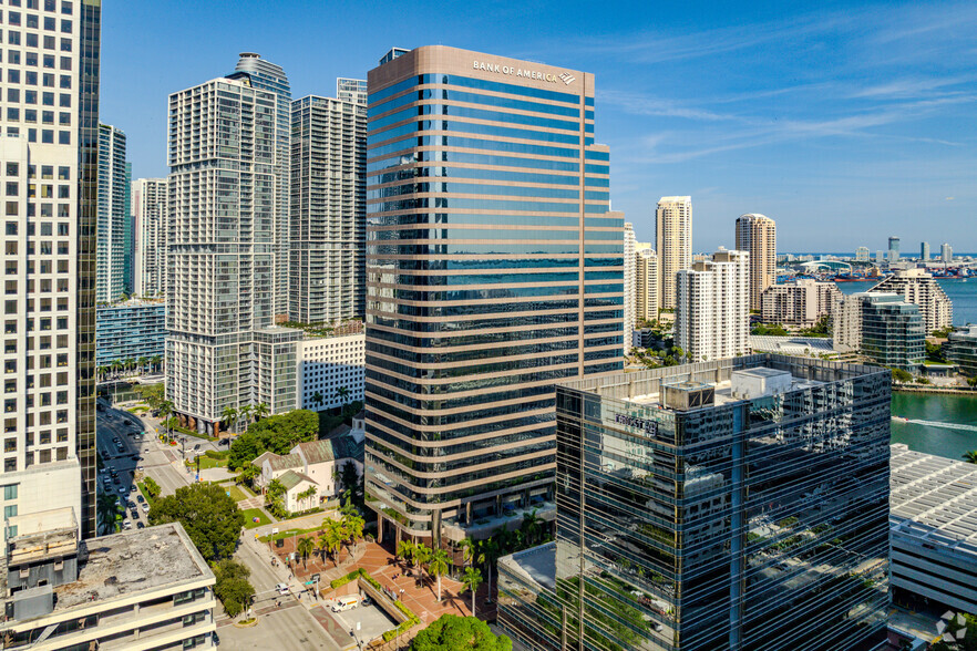 701 Brickell Ave, Miami, FL for lease - Building Photo - Image 2 of 16