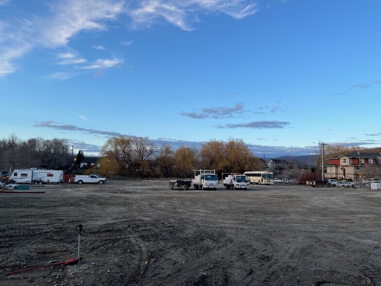 1300 Findlay Rd, Kelowna, BC for sale - Primary Photo - Image 1 of 1