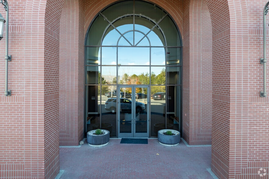 6005 Plumas St, Reno, NV for lease - Building Photo - Image 3 of 5
