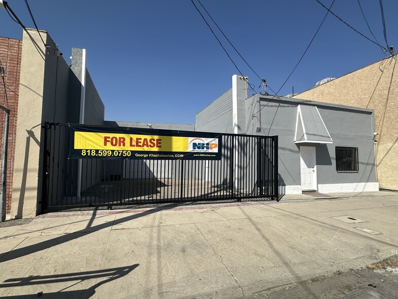 14719 Lull St, Van Nuys, CA for lease - Building Photo - Image 1 of 8