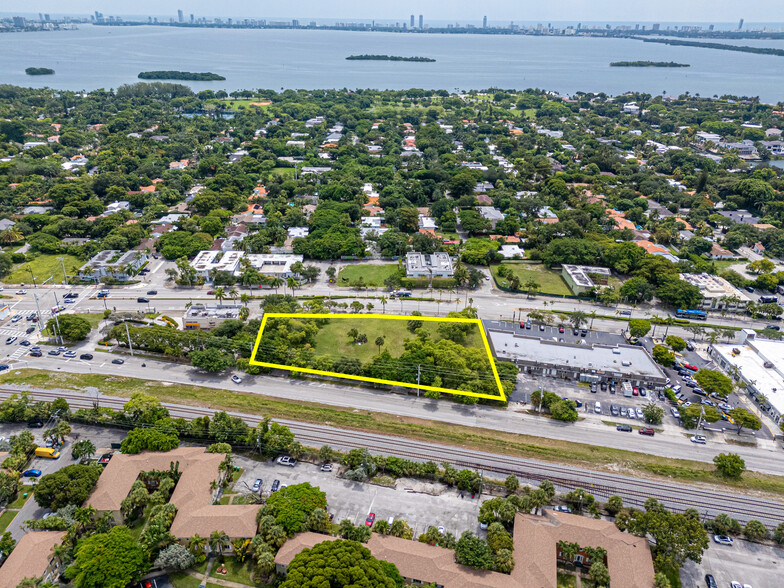 5220 Biscayne Blvd, Miami, FL for sale - Building Photo - Image 1 of 13