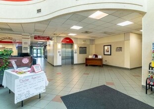 2821 Island Ave, Philadelphia, PA for sale Interior Photo- Image 2 of 23