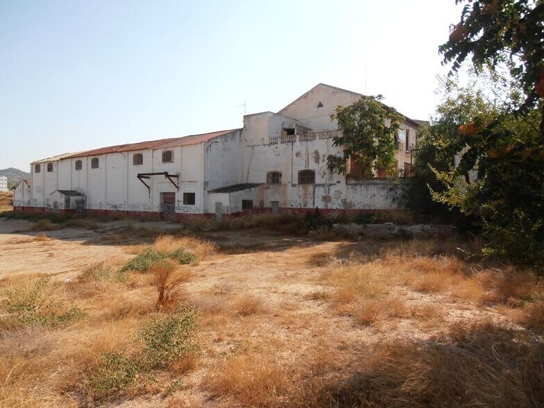 Industrial in Monóvar, Alicante for sale - Building Photo - Image 2 of 6