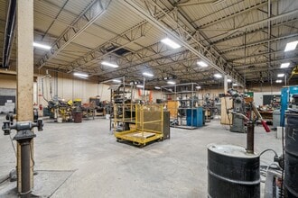 4082 Sixth St, Wyandotte, MI for lease Building Photo- Image 2 of 6