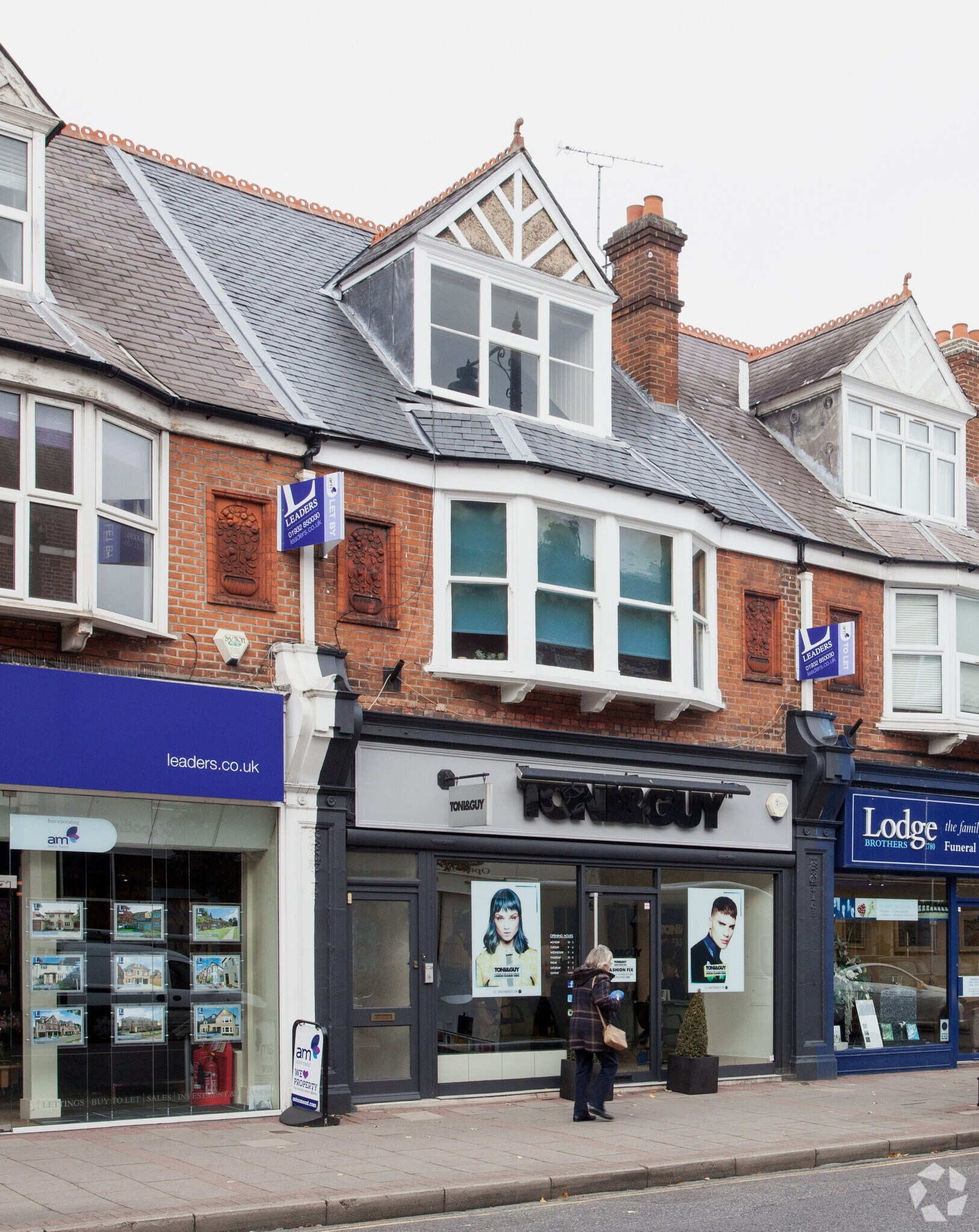 32-34 High St, Weybridge for sale Primary Photo- Image 1 of 1