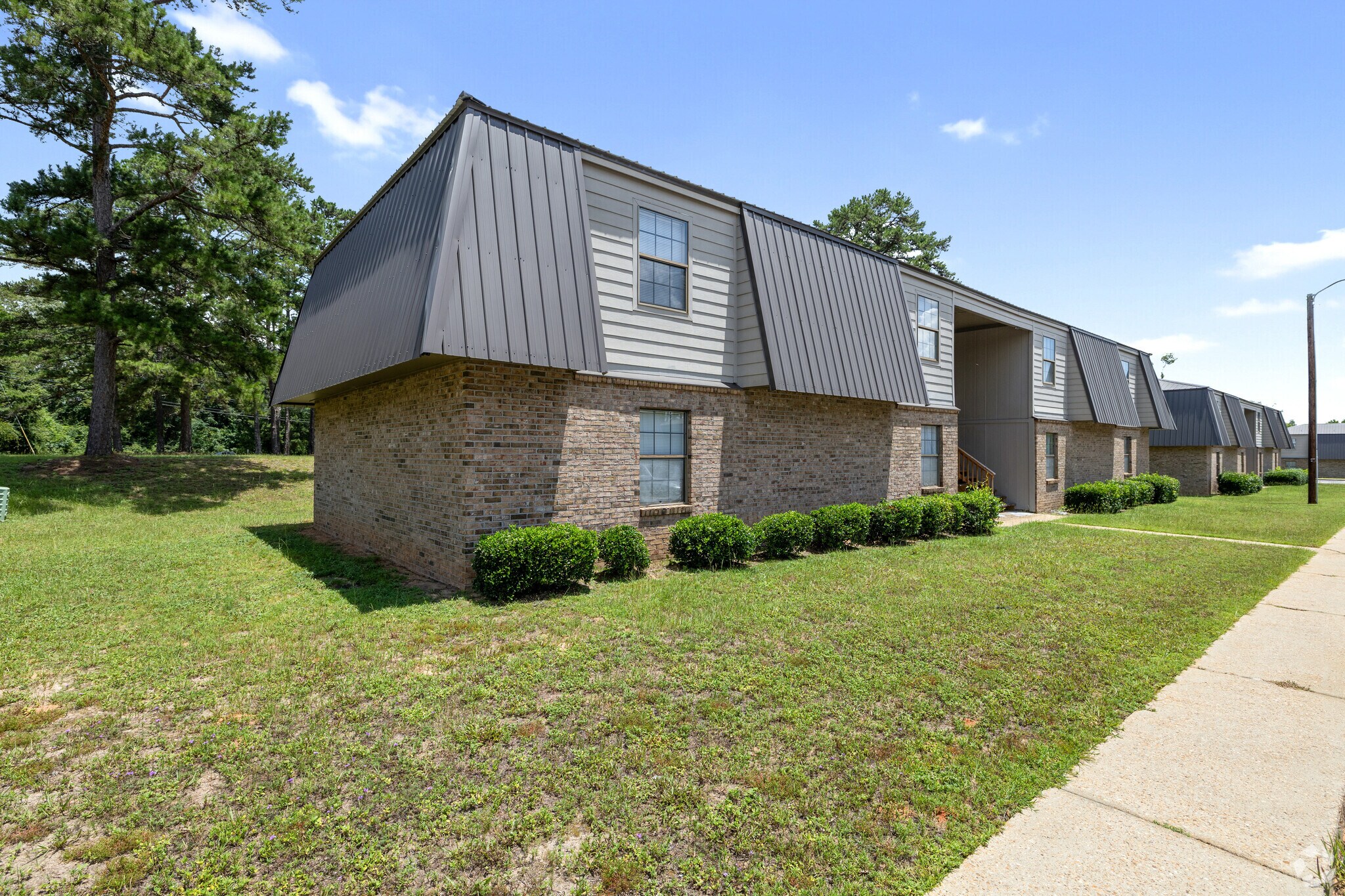 2671 Andrews Ave, Ozark, AL for sale Primary Photo- Image 1 of 1