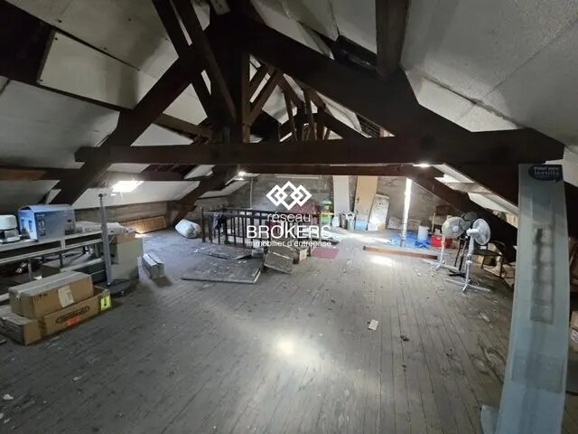 Office in Villiers-le-Bel for lease Interior Photo- Image 1 of 1