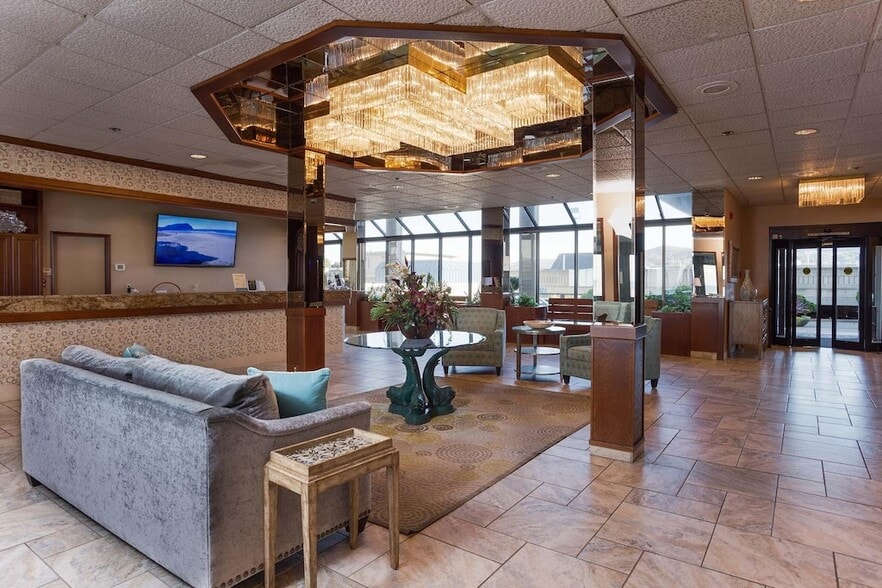 30 N Prom, Seaside, OR for sale - Interior Photo - Image 1 of 1