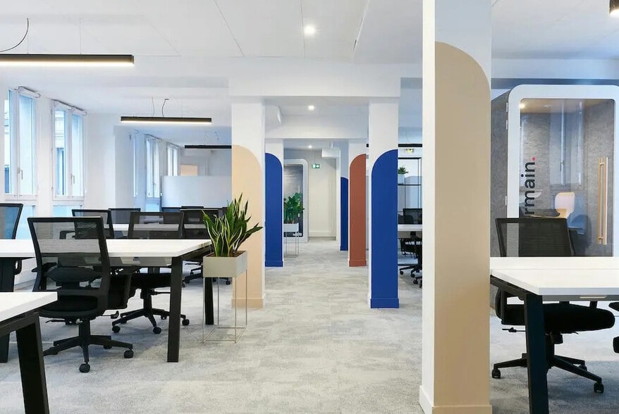 Rue Sainte-Anne, Paris for lease - Interior Photo - Image 2 of 10