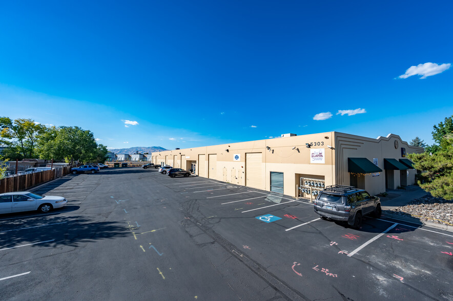 5303 Louie Ln, Reno, NV for lease - Building Photo - Image 3 of 4