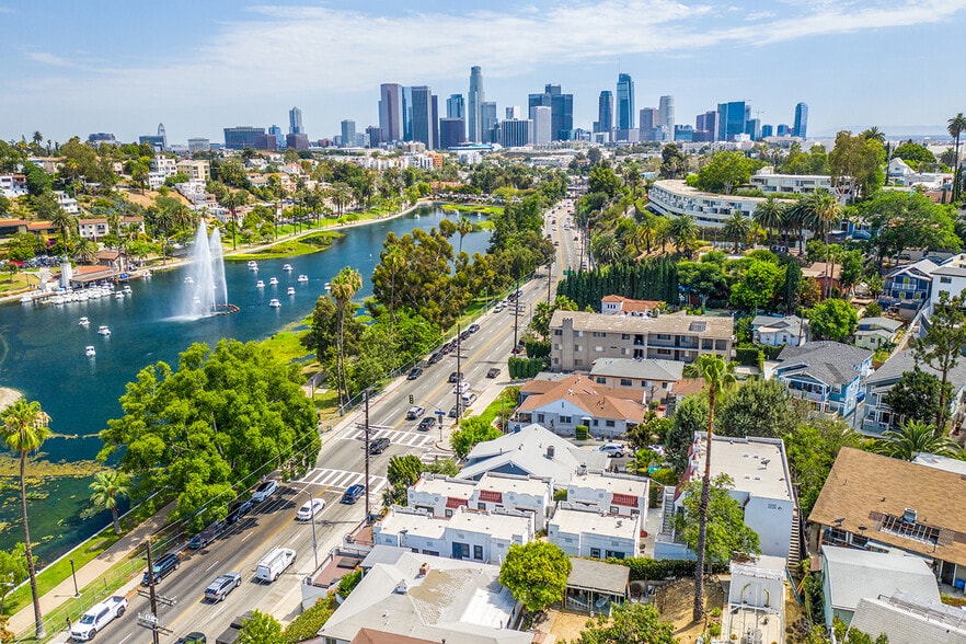 907-909 Glendale Blvd, Los Angeles, CA for sale - Building Photo - Image 2 of 28