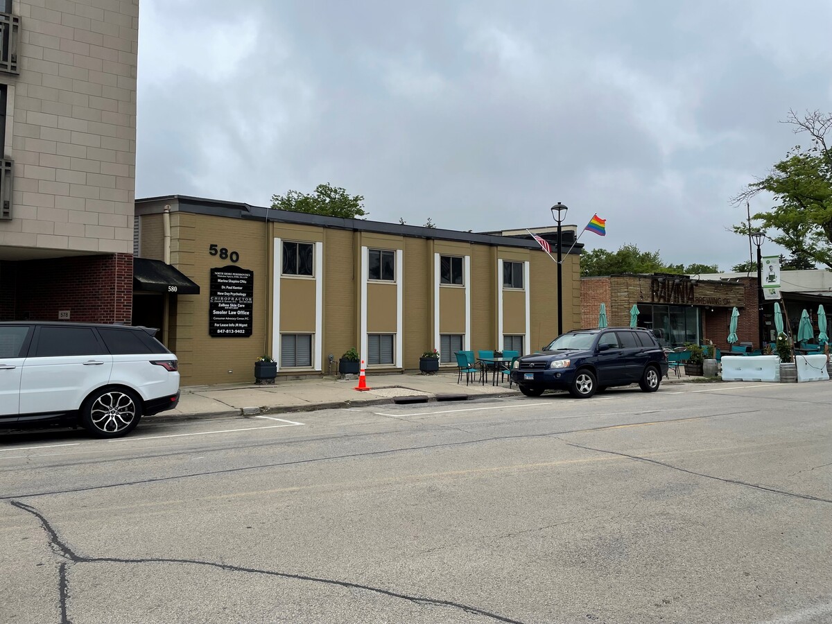 580 Roger Williams Ave, Highland Park, IL 60035 Office for Lease