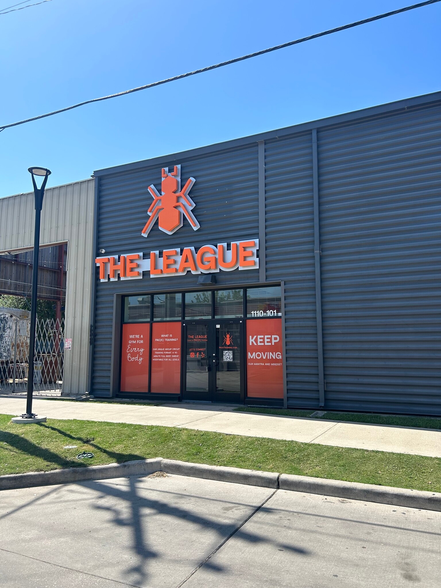 1110 Hutchins St, Houston, TX for lease Building Photo- Image 1 of 8
