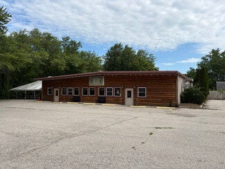 More details for 1814 Washington Ave, Cedarburg, WI - Retail for Sale