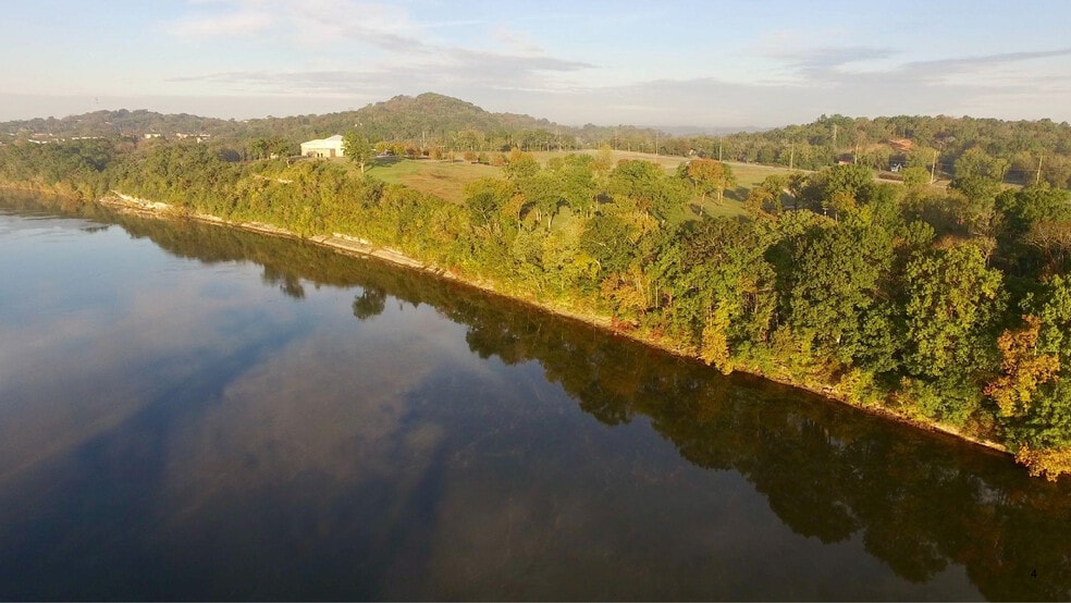 1230 W Trinity Ln, Nashville, TN for sale - Building Photo - Image 2 of 5